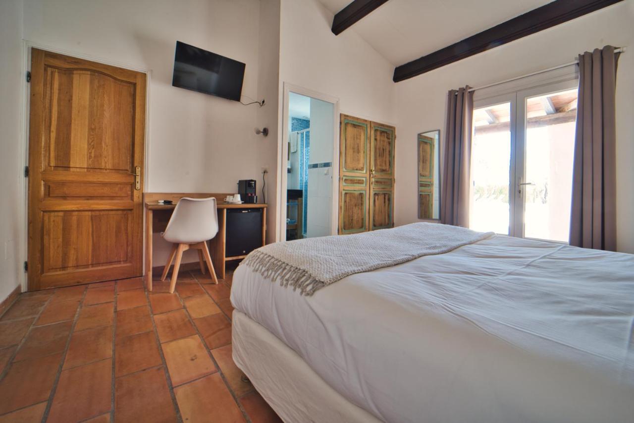 Hotel Mas De Calabrun Saintes-Maries-de-la-Mer Zewnętrze zdjęcie