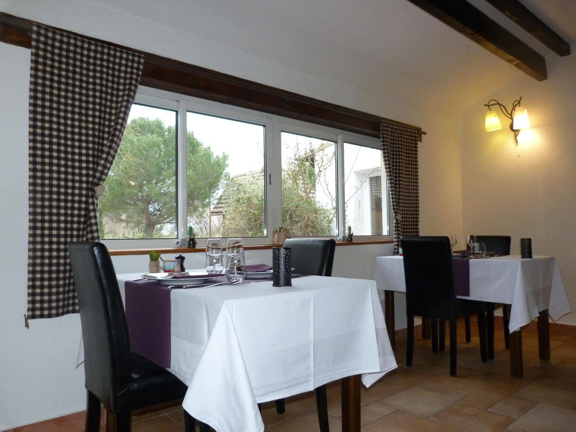 Hotel Mas De Calabrun Saintes-Maries-de-la-Mer Zewnętrze zdjęcie